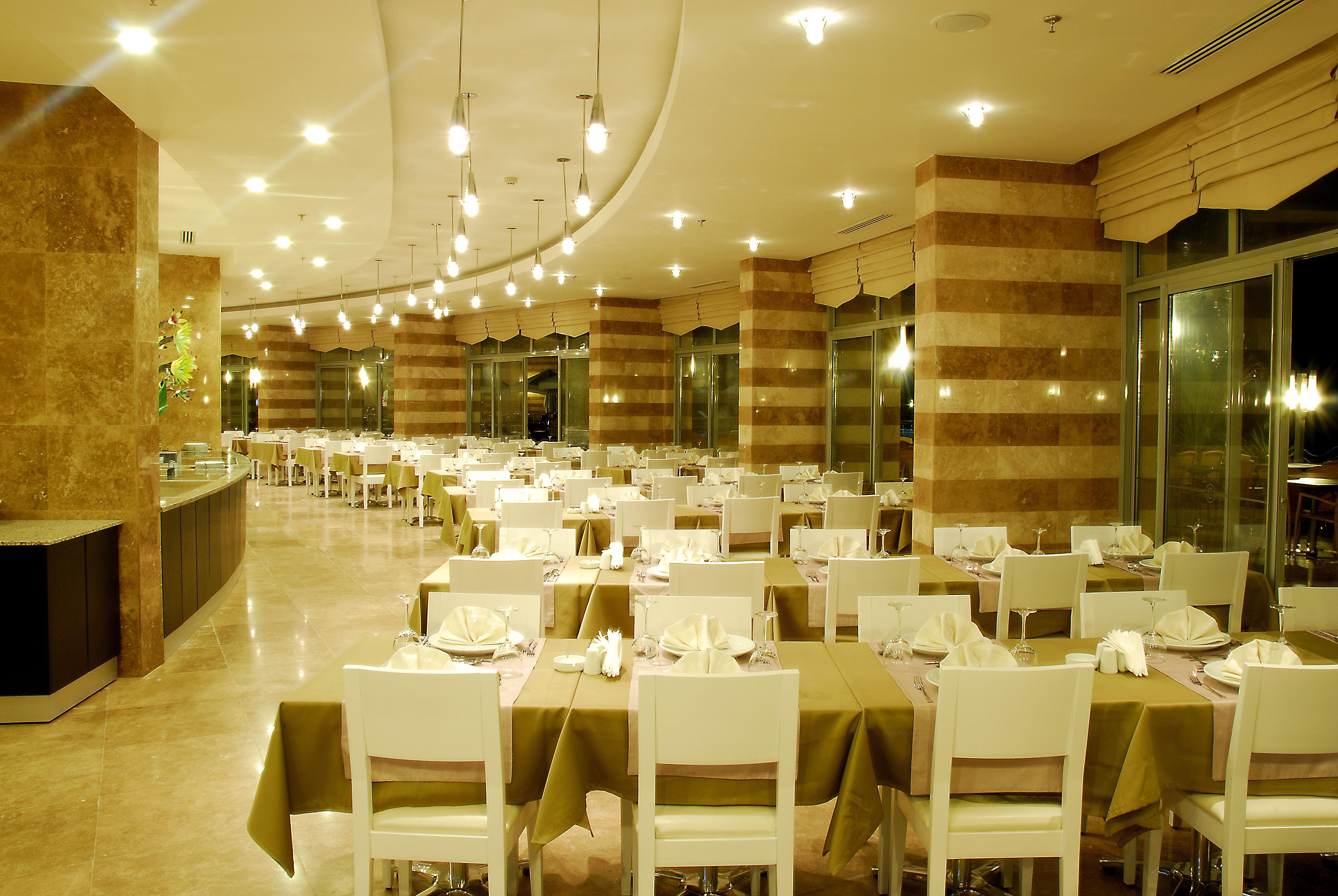 Charisma De Luxe 5* Kuşadası