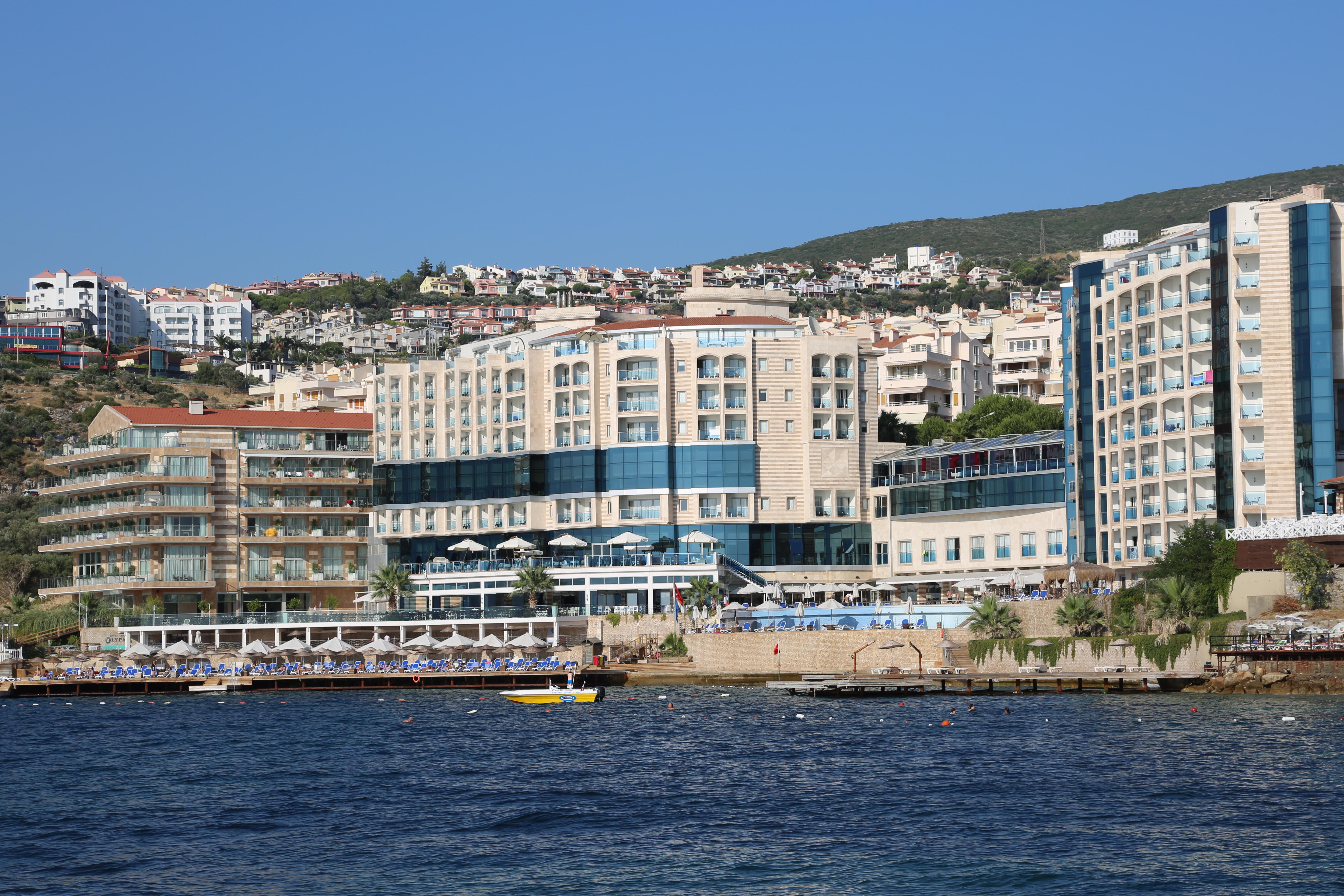 Charisma De Luxe Otel