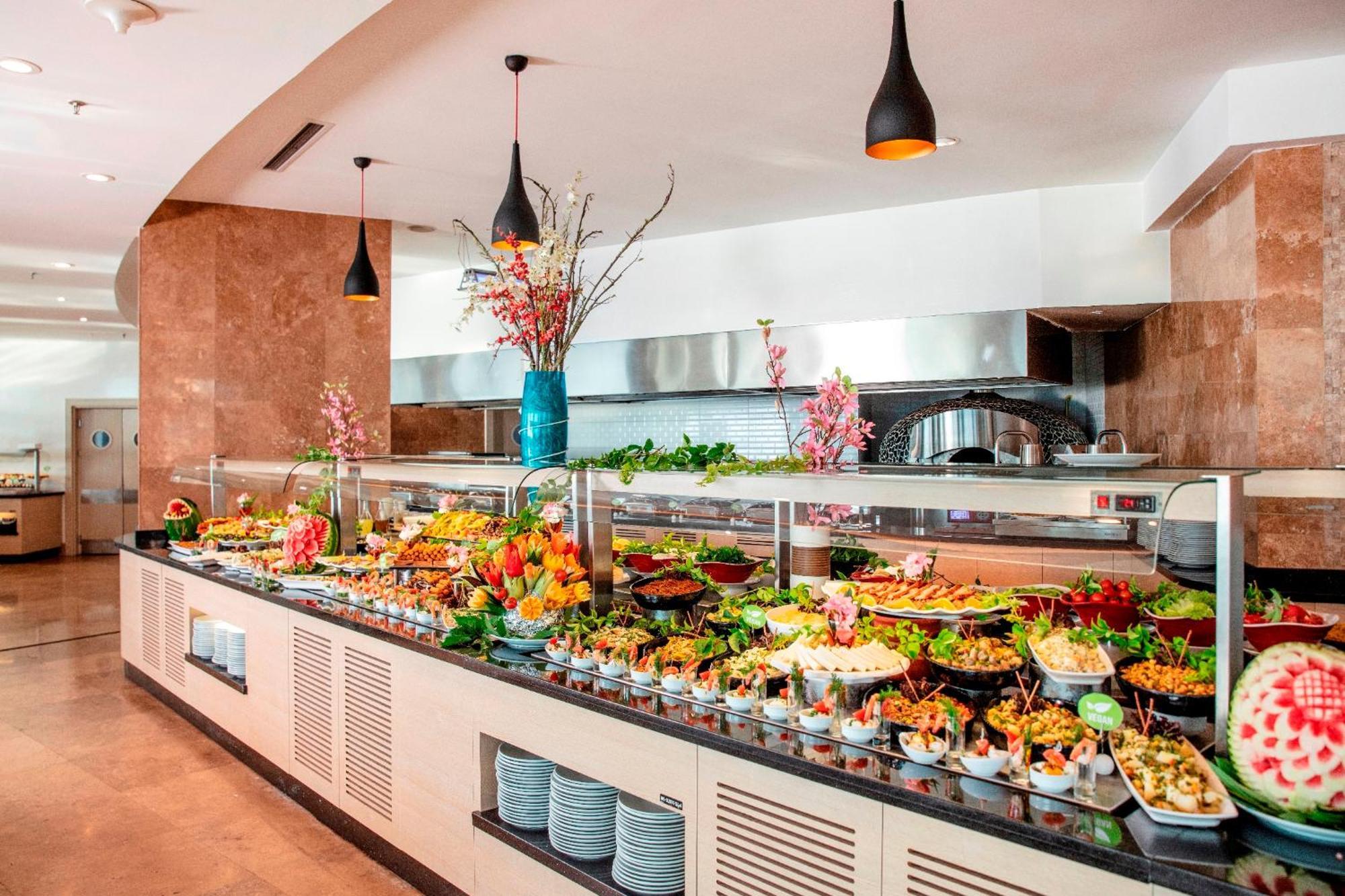 Otel Charisma De Luxe Kuşadası