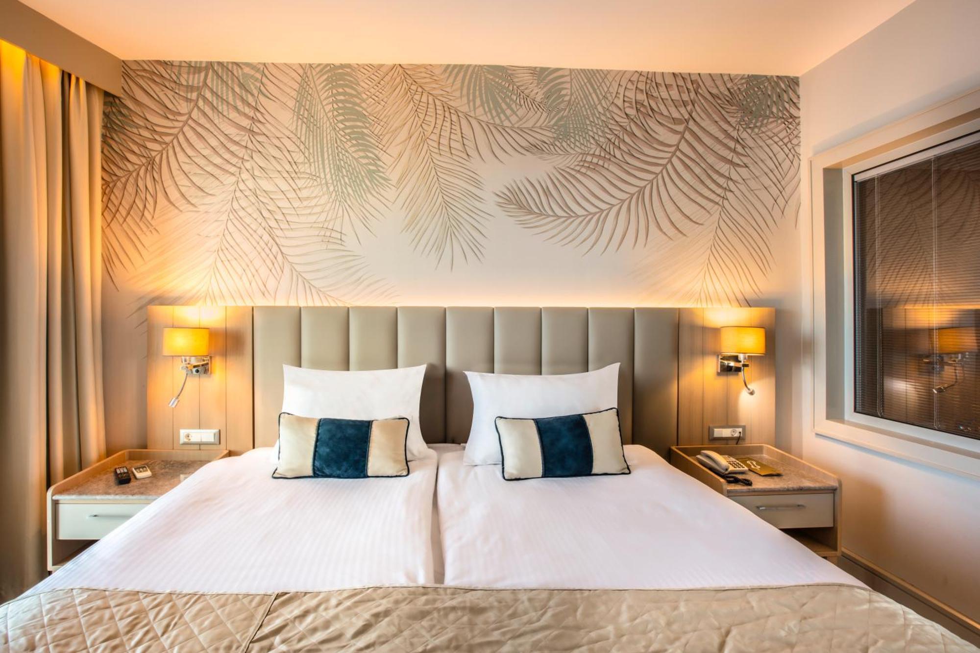 Charisma De Luxe Otel