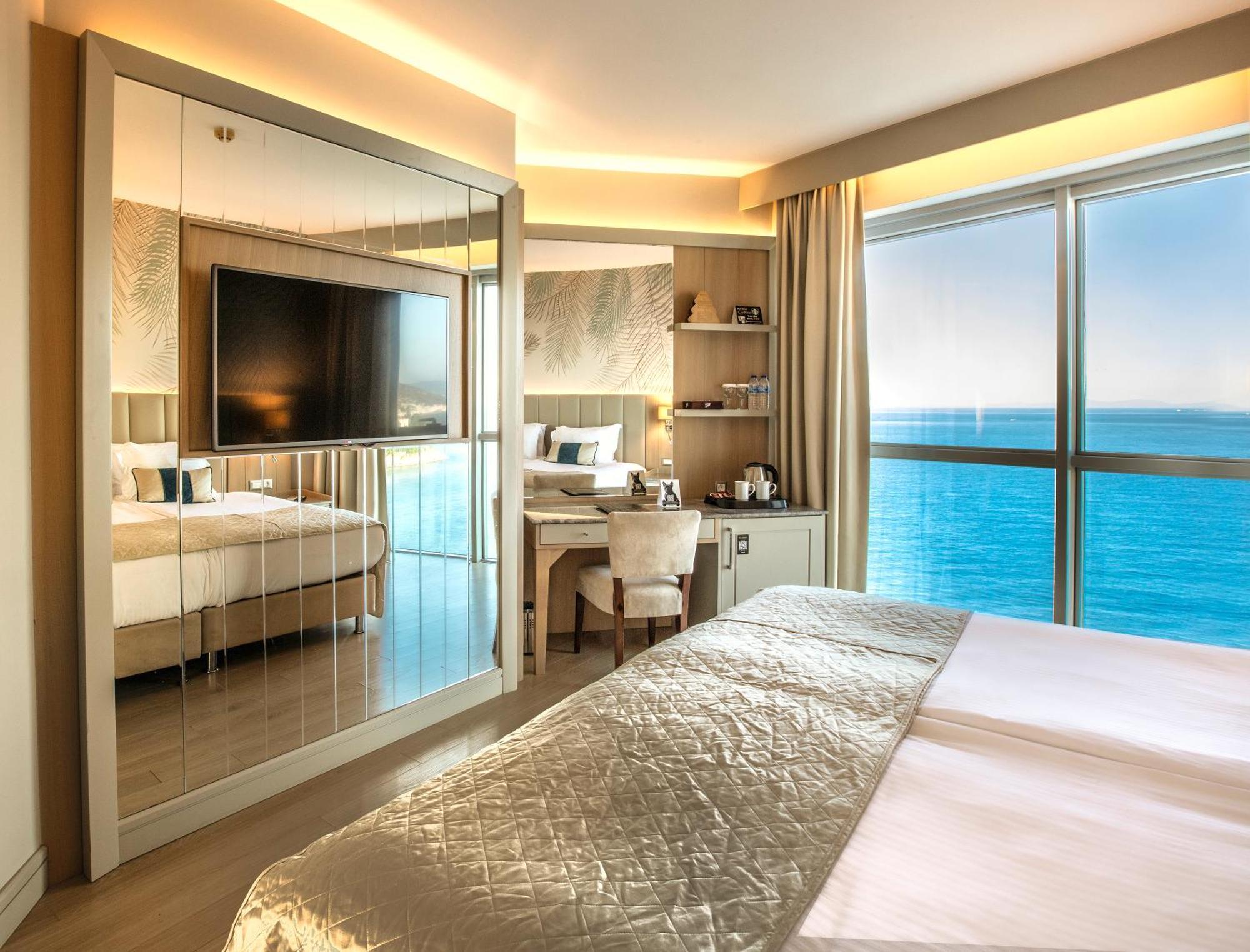 Charisma De Luxe Kuşadası