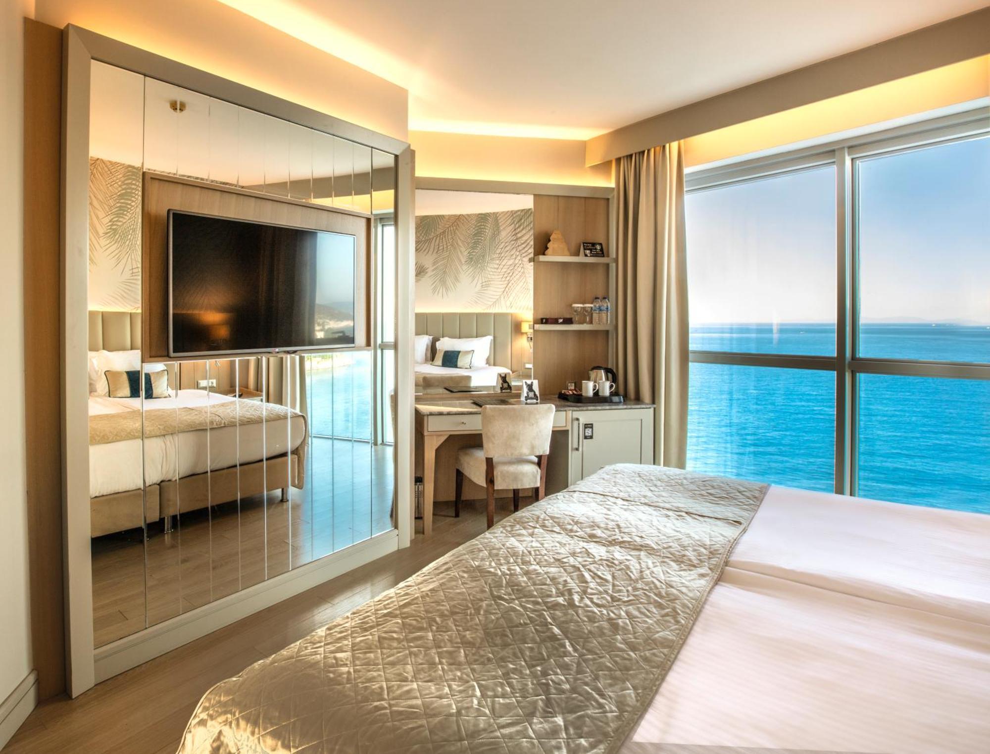 Charisma De Luxe Otel
